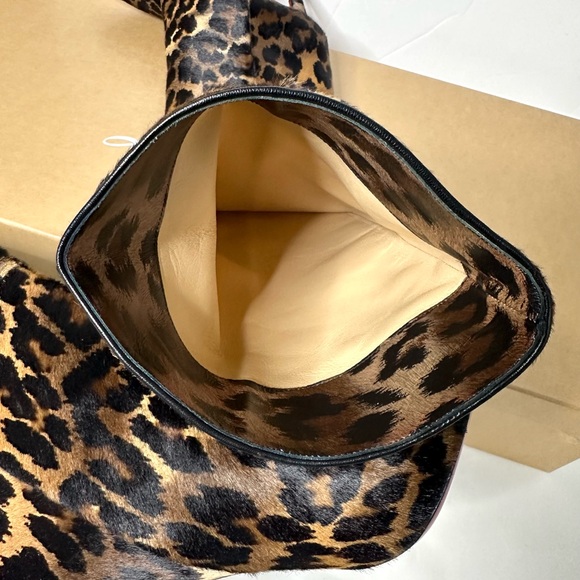 NWB Louboutin Astrilarge Botta 100 Leopard Print Pointed Toe Pony Boots 38.5 - Picture 14 of 15
